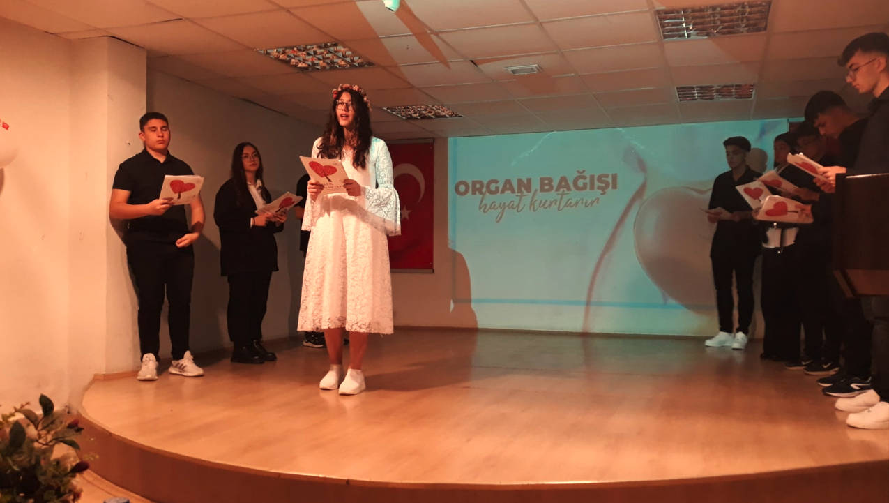 Prof. Dr. Ragıp Üner Mesleki ve Teknik Anadolu Lisesi