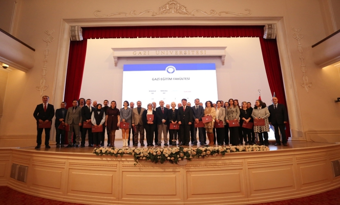 Gazi Üniversitesi Rektörlüğü Tarafından 2024 Yılında Yapılan Bilimsel Faaliyetlere İlişkin Teşvik Ödülleri Verildi