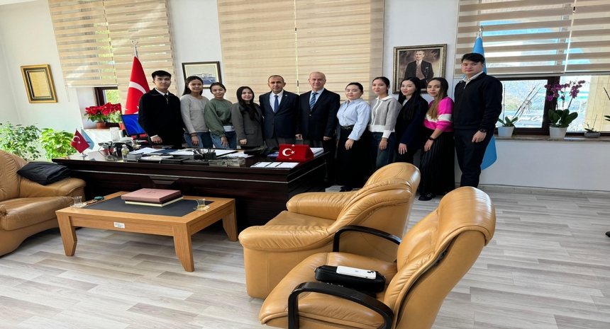 Kazak öğrenci ziyareti
