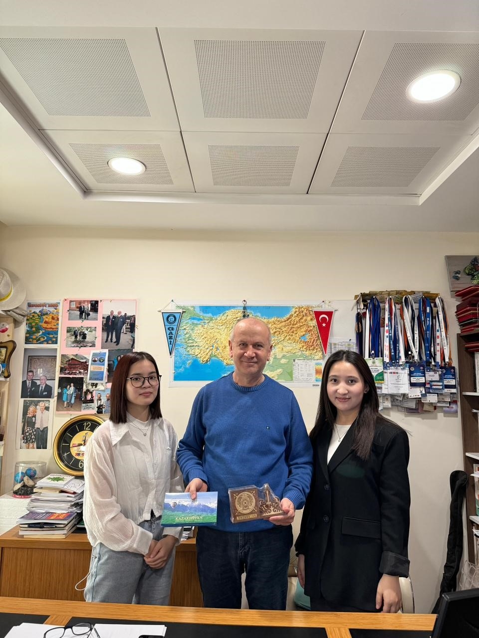 Kazak Devlet Kızlar Pedagoji Üniversitesi Öğrencileri Anabilim Dalı Zİyareti-1