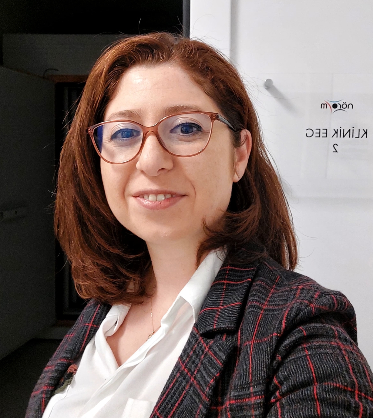 Lecturer Hazal Artuvan Korkmaz, Tıp Doktoru