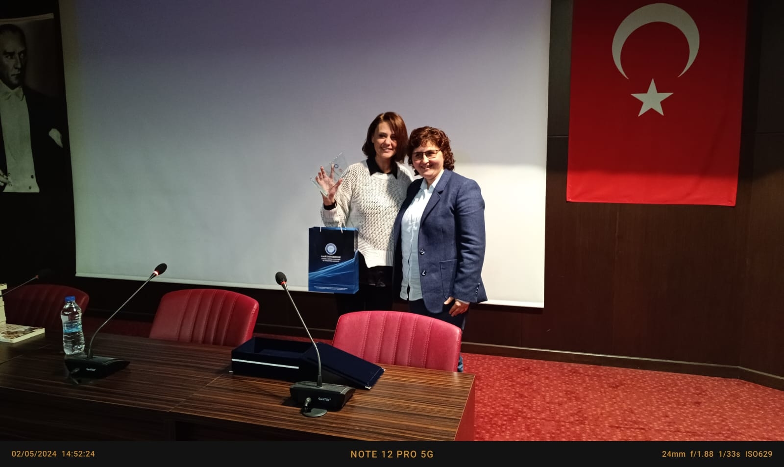 Nazan Arısoy ile Edebiyat Sohbetleri  Konferansı -1