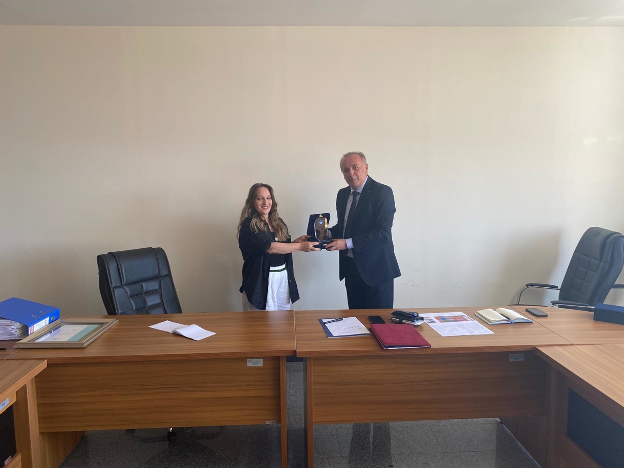 gazi tömer yıl sonu toplantısı plaket teslimi-1