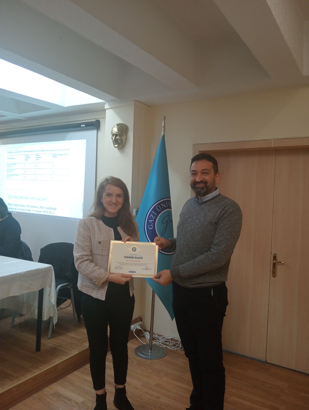 Mesleki Kariyer Sürecinde KPSS ve AGS Dikey-1
