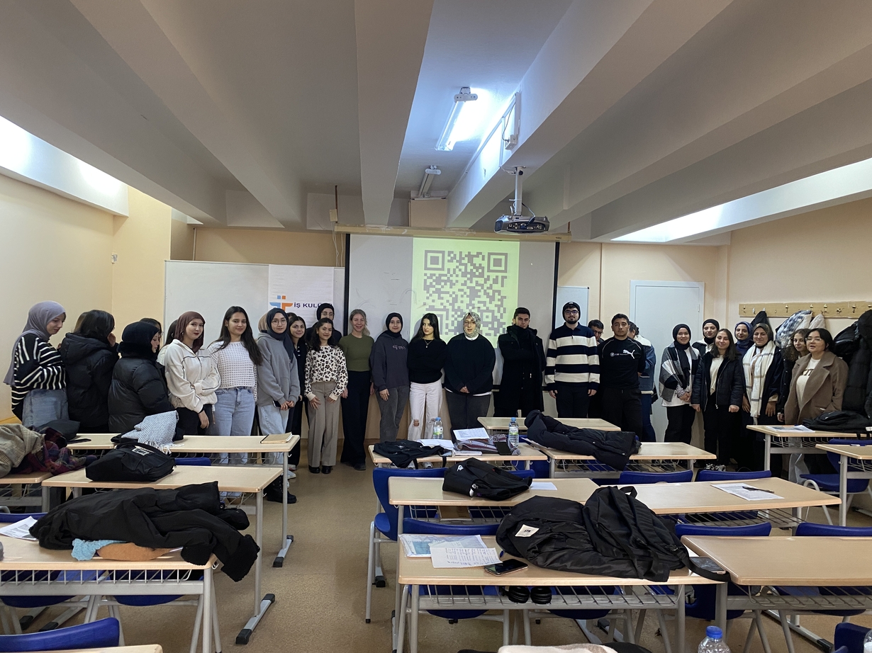 Etkili Özgeçmiş Hazırlama ve Mülakat Teknikleri Eğitimi -3