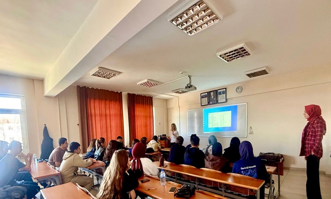 Etkili Özgeçmiş Hazırlama ve Mülakat Teknikleri Eğitiminin 1. Oturumu Gerçekleştirildi