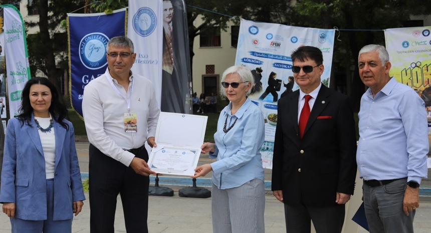 “Dijitalden Geleneksele, Ekrandan Sahaya Uyanış” Adlı Etkinlik Düzenlendi