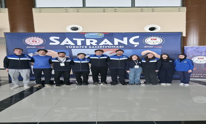 Gazi Satranç Ailesi Türkiye Şampiyonası’na Damga Vurdu: Bir Gümüş Madalya, Bir Türkiye 5.’liği!"