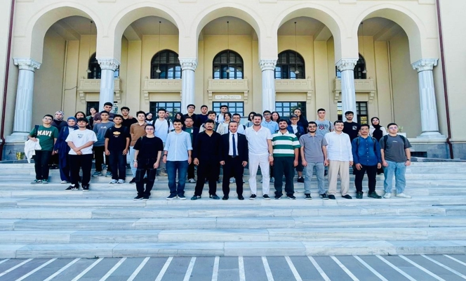 “Tıp Fakültesi'ne Yeni Kayıt Yaptıran Öğrencilerimize Oryantasyon Programı” Gerçekleştirildi.