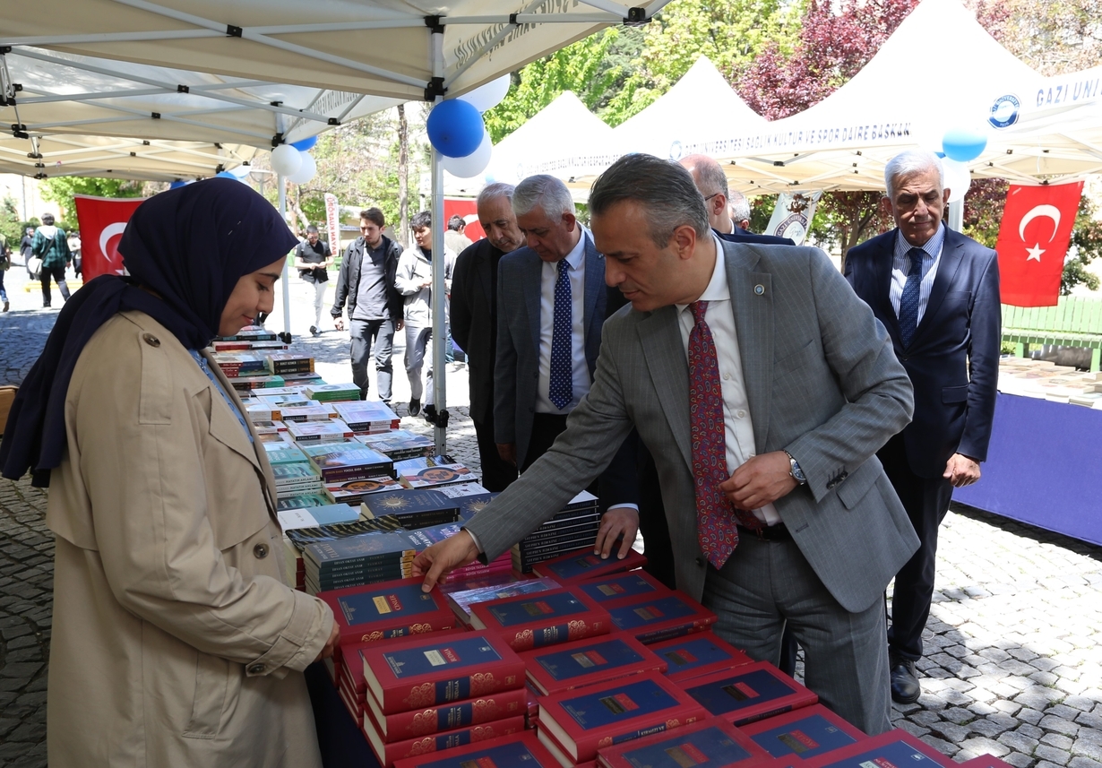 KİTAP GÜNLERİ-1