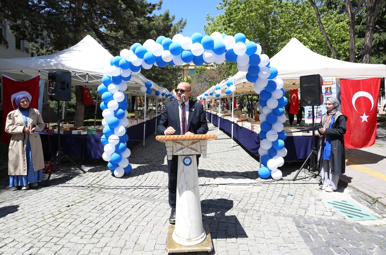 KİTAP GÜNLERİ-1