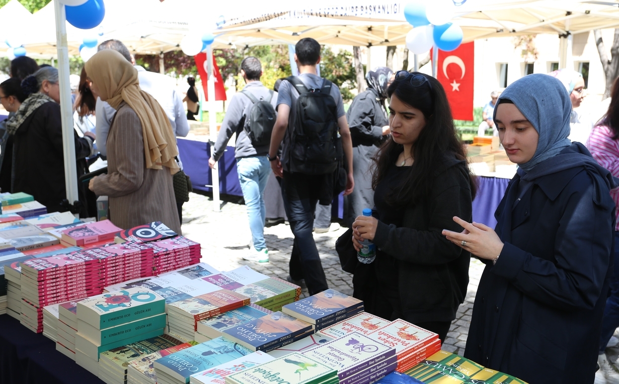 KİTAP GÜNLERİ-1