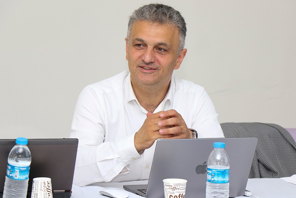 AssocProfDr Tayfun  FINDIK