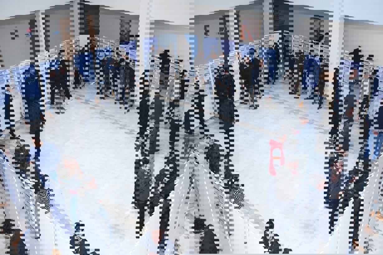 Mezuniyet Projesi Poster Sunumu Resimleri-1