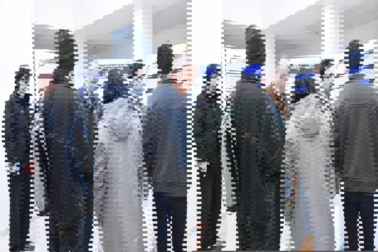 Mezuniyet Projesi Poster Sunumu Resimleri-1