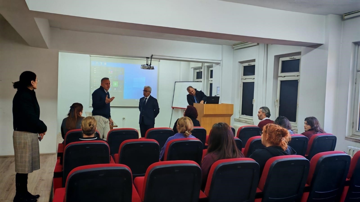 Üstün Başarı ve Ödül Yönergesi hakkında bilgilendirme toplantısı-1