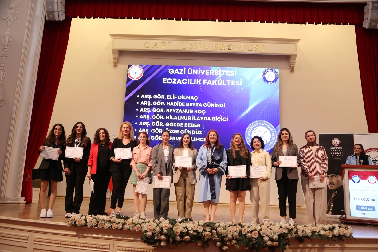 14 Mayıs Bilimsel Eczacılık Günü Coşkusu-7