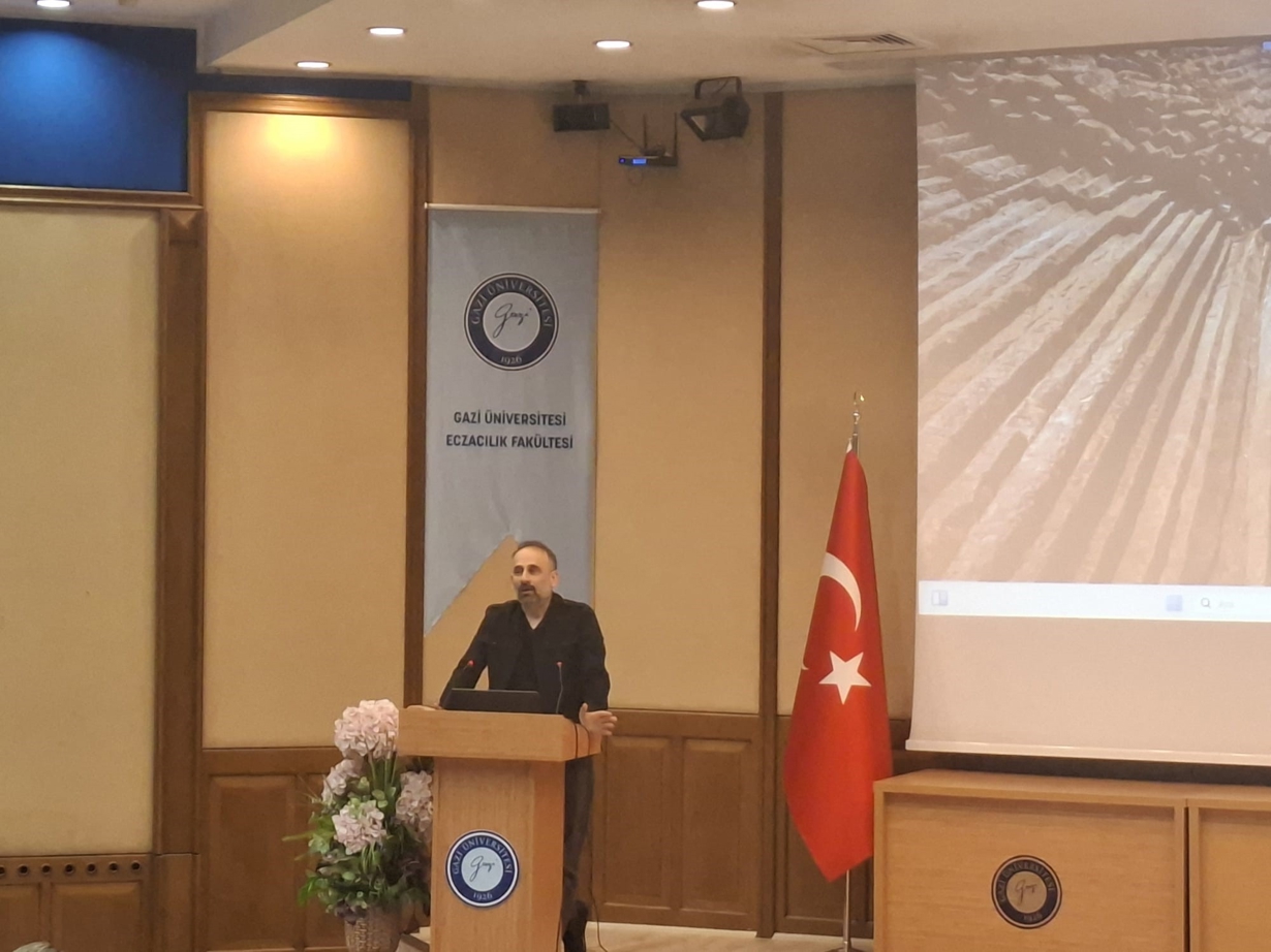 Eczacılıkta Değer Yaratmak: Mesleki Girişimcilik, Toplumsal Katkı ve Yenilikçi Yaklaşımlar-2