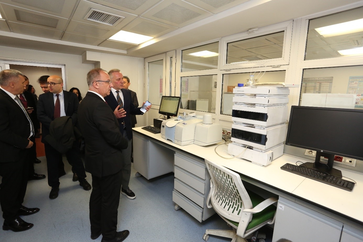 Rektörümüz Prof. Dr. Uğur ÜNAL Üst Yönetimi ile Fakültemize ziyaret gerçekleştirdi. 6-10-1