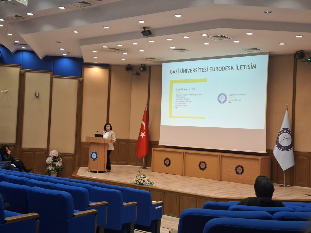 Fakültemizde Prof. Dr. Gonca ÇAKMAK tarafından 3. Proje Söyleşisi gerçekleştirildi. 2-3
