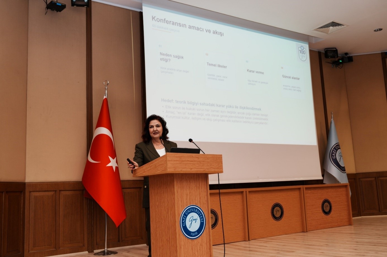 Sağlık Etiği konusunda konferans düzenlendi-3