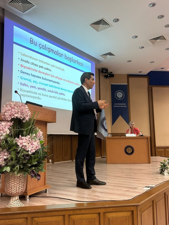 Fakültemizde Prof. Dr. Erdem Yeşilada Anısına Halk İlacından İlaca Sempozyumu düzenlenmiştir. -2