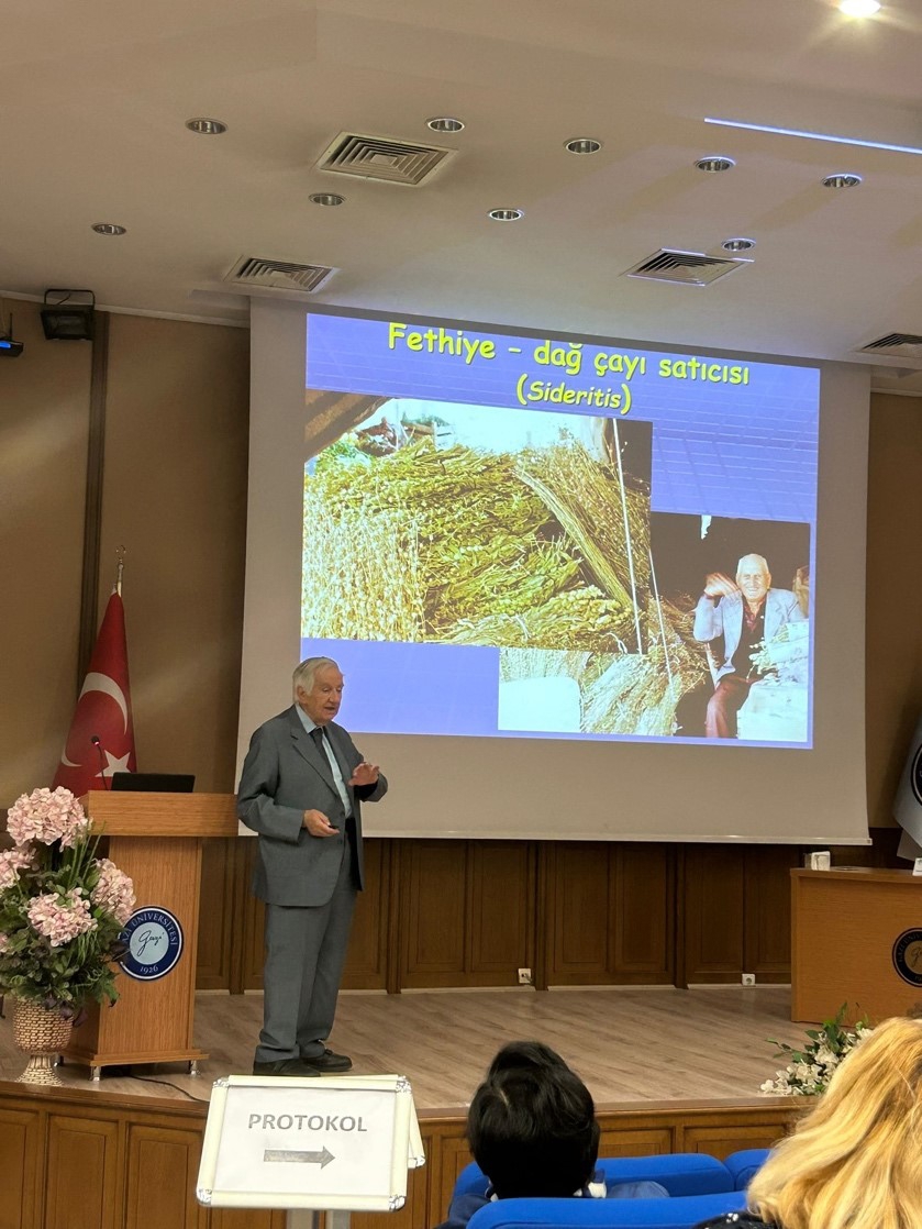 Fakültemizde Prof. Dr. Erdem Yeşilada Anısına Halk İlacından İlaca Sempozyumu düzenlenmiştir. -3