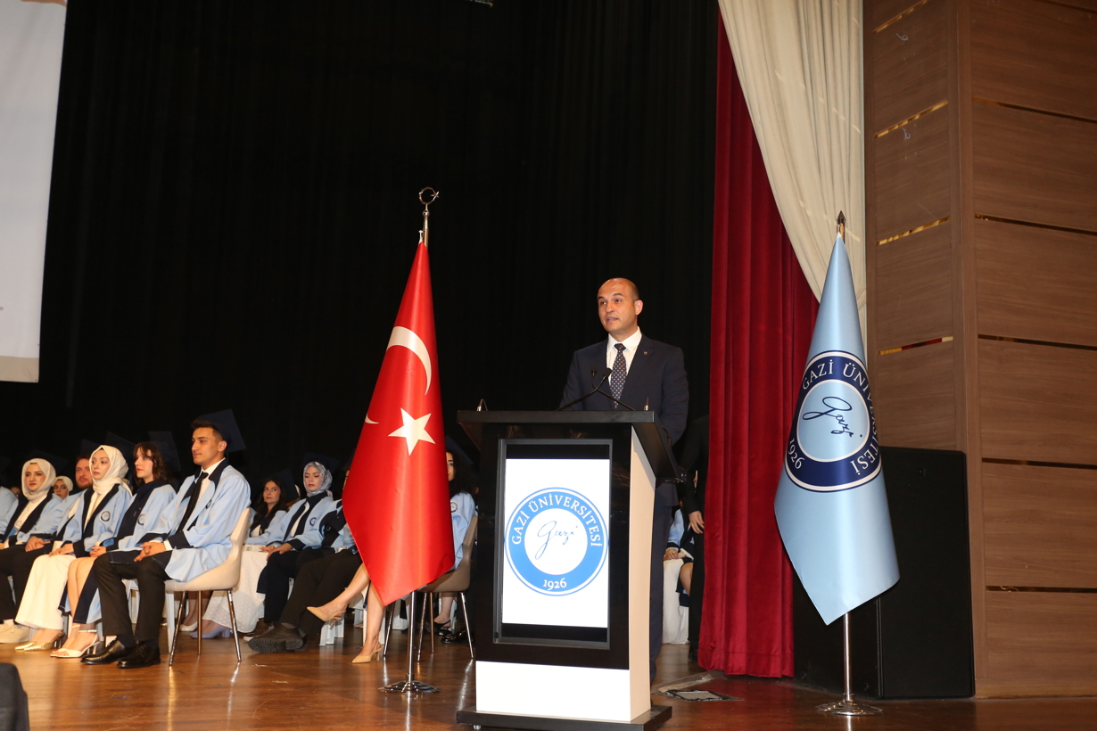 Fakültemiz 2025-2026 Akademik Yılı Mezuniyet Töreni Gerçekleşti 1-3
