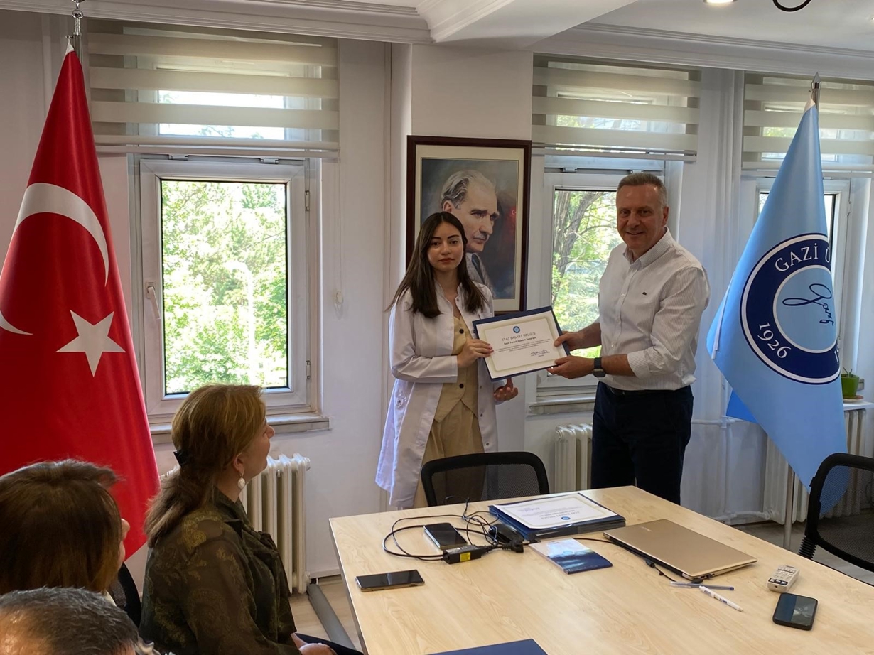 Fakültemizde Nahçıvan Devlet Üniversitesi Eczacılık Fakültesi öğrencileri stajlarını başarıyla tamamladı.-2