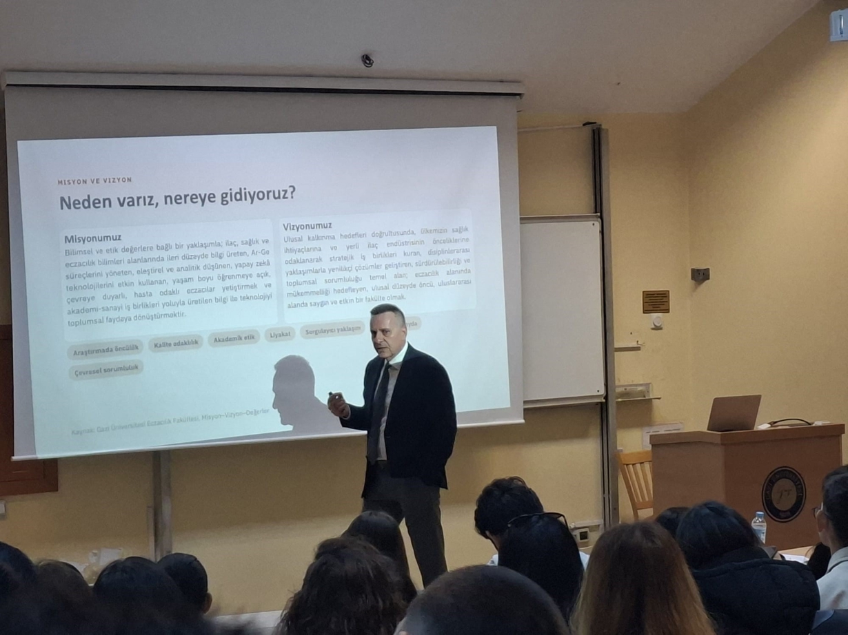 İçin Oryantasyon ve Öğrencilerle Tanışma Toplantısı 1-3