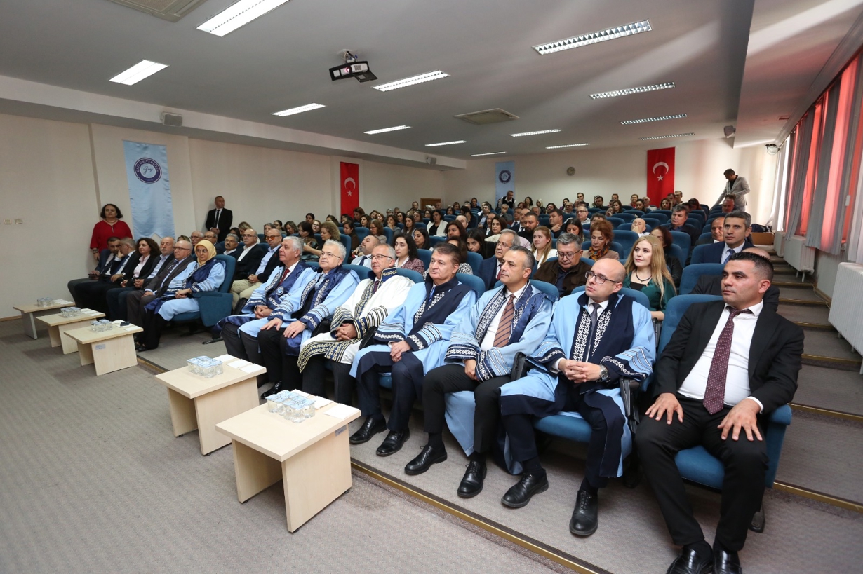 Fakültemiz Akademik Genel Kurul Toplantısı ve Akademik Biniş Giyme Töreni-1