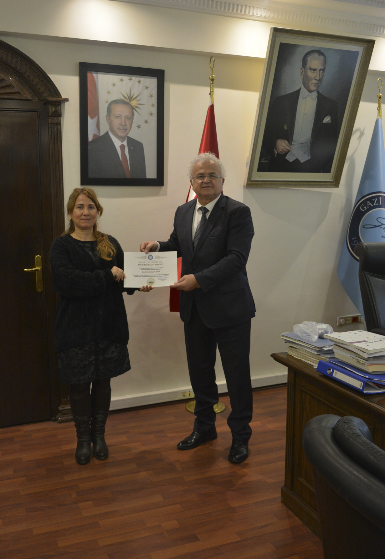 Dekanımız Prof. Dr. Reşat Kasap, Profesör Kadrosuna Atanan Öğretim Üyelerimize Belgelerini Takdim Etti-1