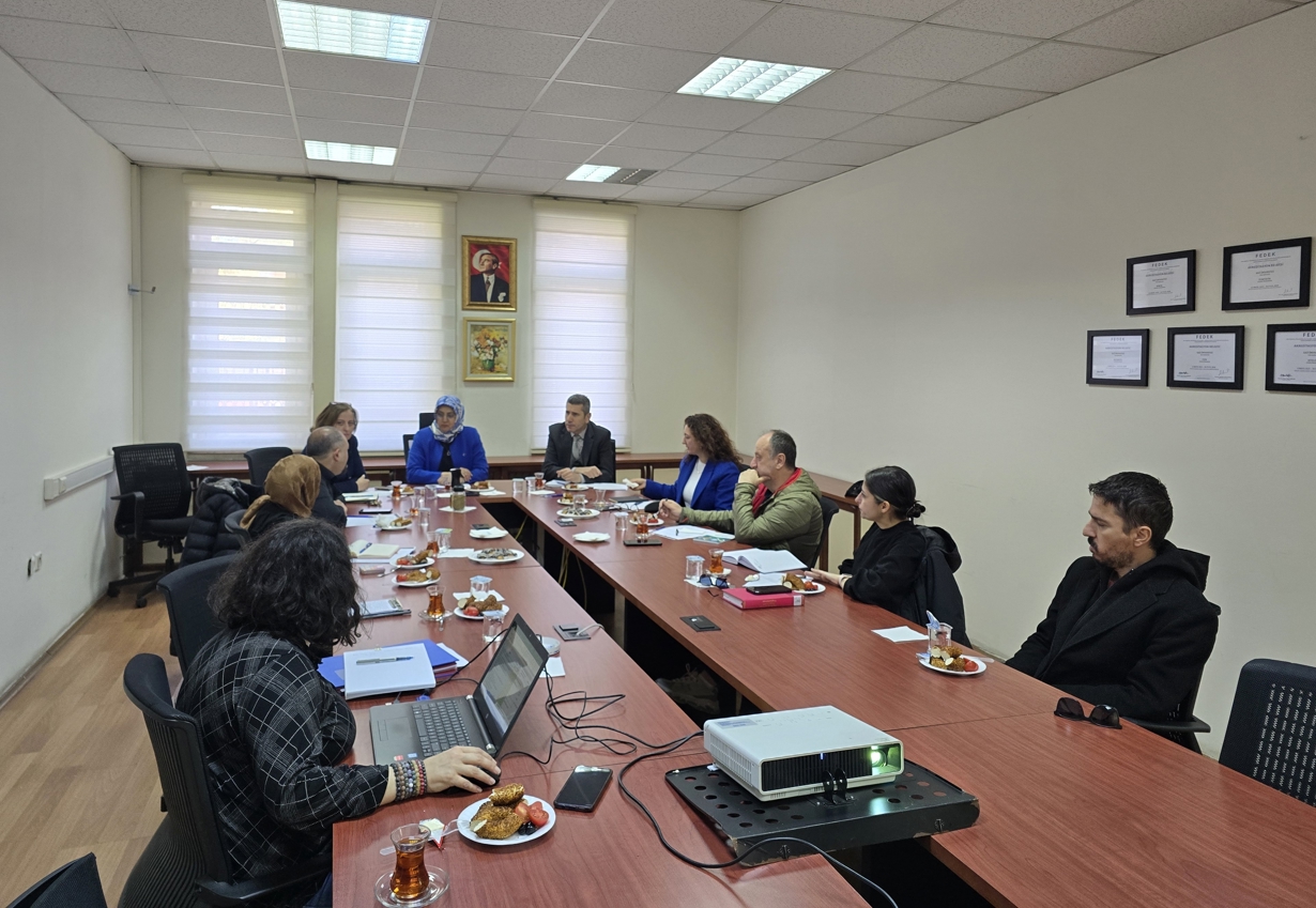 Araştırma Geliştirme Ekibi Üyeleriyle Toplantı-1