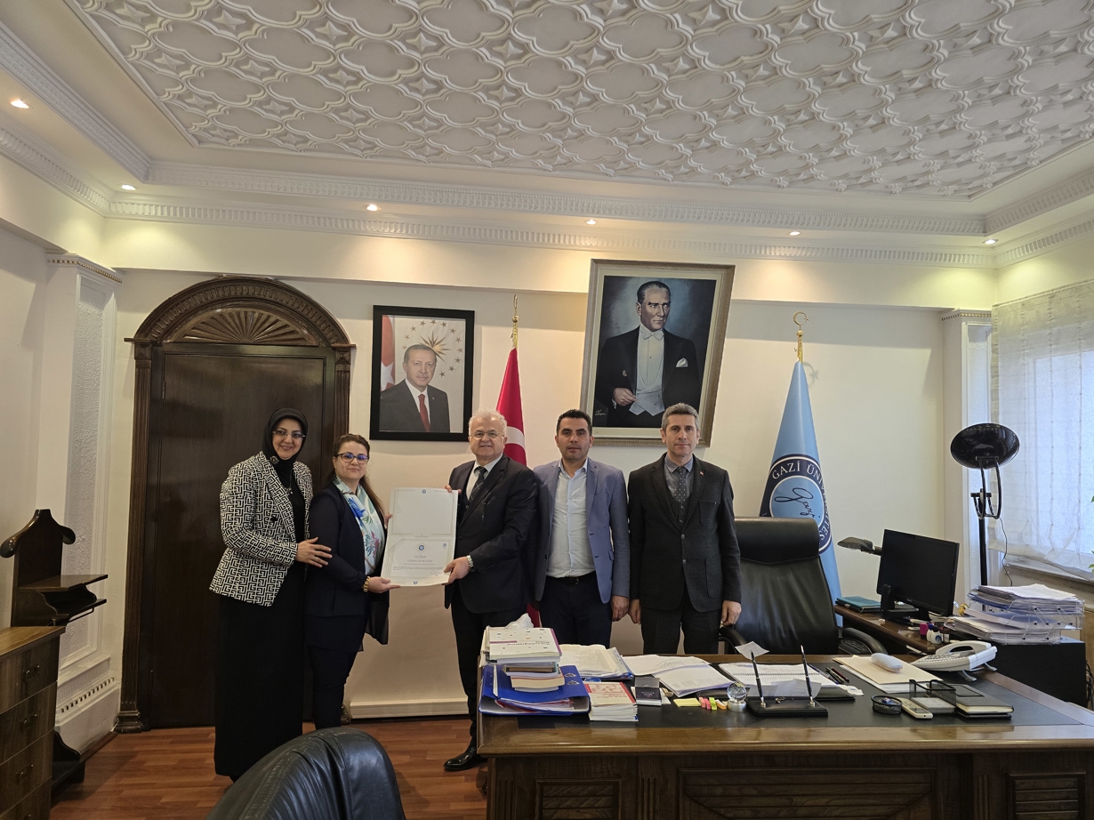 Fakültemiz Kalite Ekip Başkanı Doç. Dr. Elvan Hasanoğlu Özkan’a Teşekkür Belgesi Takdim Edildi-1