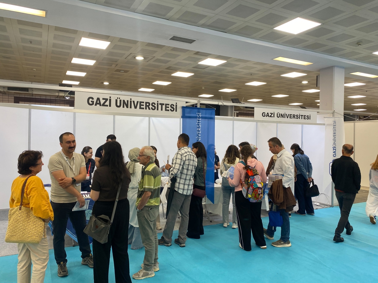 Fen Fakültemiz, Üniversite Tercih Fuarlarında Aday Öğrencilerle Buluştu-1
