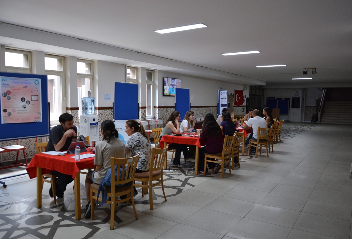 Fen Fakültemizde Tercih Dönemi Tanıtım Günleri Başladı-1