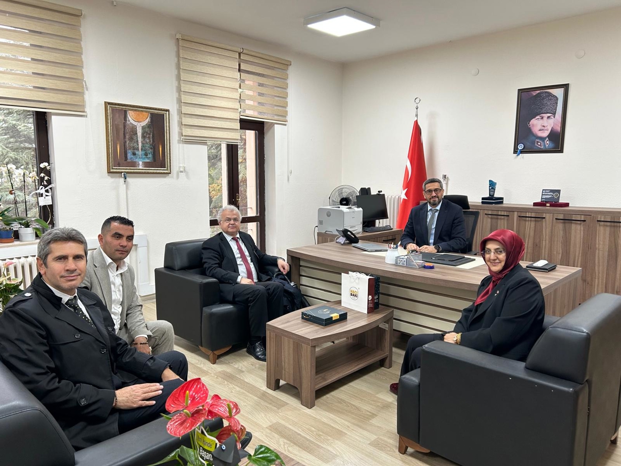 Fakültemiz Yönetimi Fen Bilimleri Enstitüsü Müdürü Prof. Dr. Orhan Kaplan’ı Ziyaret Etti-1