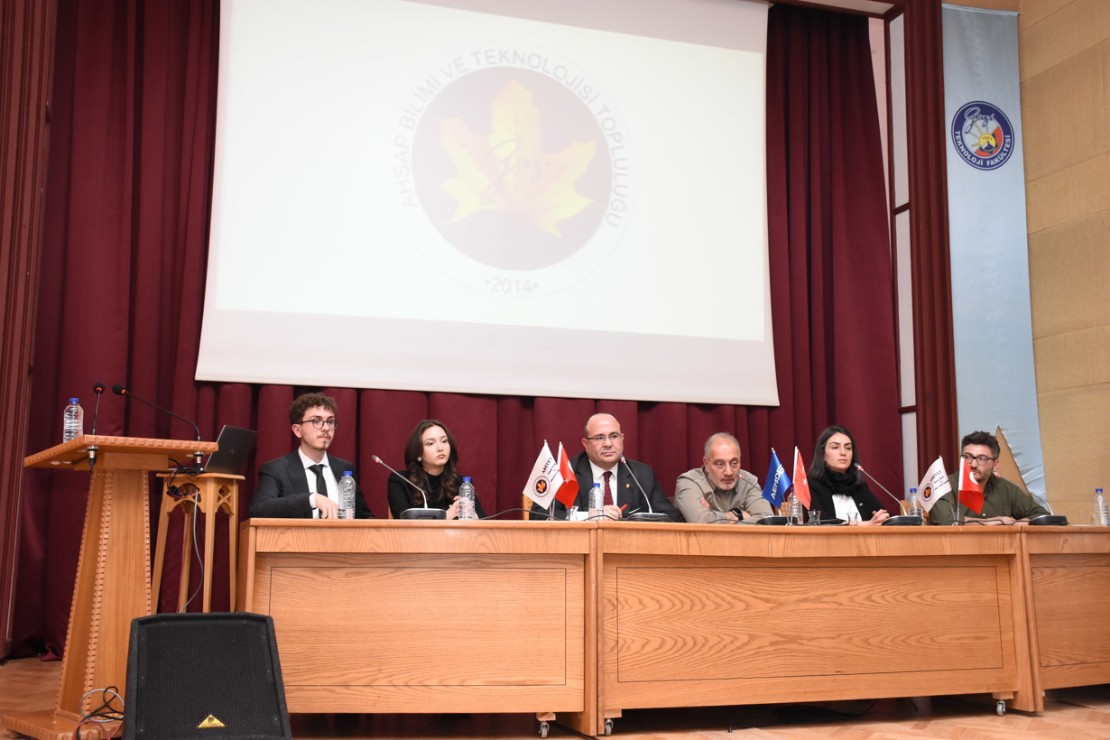 Bölümümüzde "Ağaçişleri Endüstri Mühendisliği'nin Dünü-Bugünü-Yarını" Konferansı Gerçekleştirildi-1