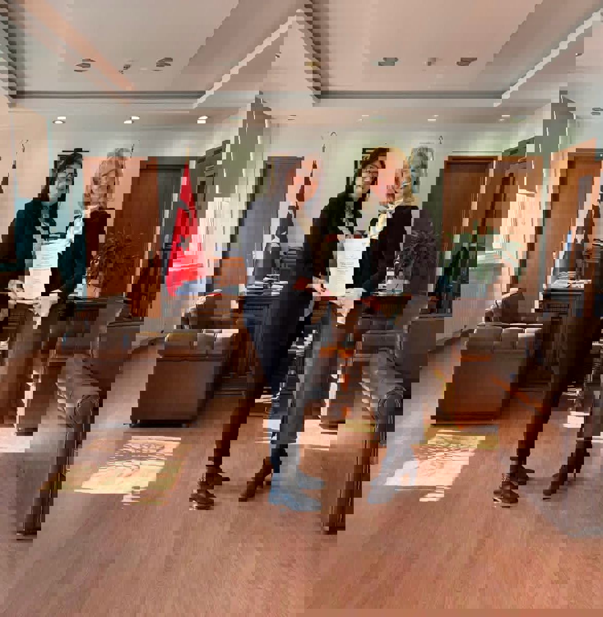 Mimarlık Fakültemiz İçin Hazırlanan Yangın Tahliye Projesi Dekanlığımıza Teslim Edildi-1