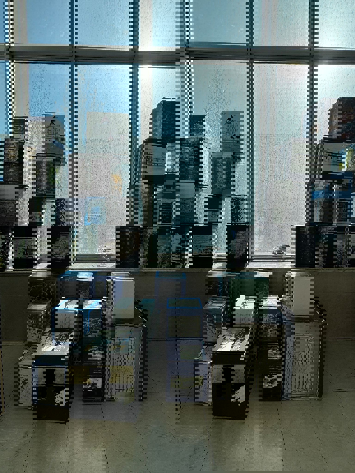 ATÖLYEDÜŞLEDÜŞÜN | GAZİ ÜNİVERSİTESİNİN KURULUŞUNUN 100. YILI VE  MİMARLIK BÖLÜMÜNÜN  KURULUŞUNUN 60. YILINA İTHAFEN  ENSTALATİF SERGİ YEDİ YÜZLÜ KÜP7-1