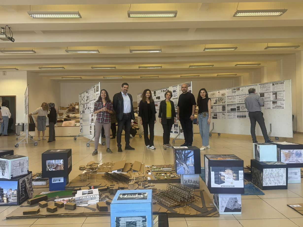 AtölyeDüşleDüşün Proje Pazarı: Final Değerlendirmesi Çalıştay ve Sergisi Gerçekleştirildi-4