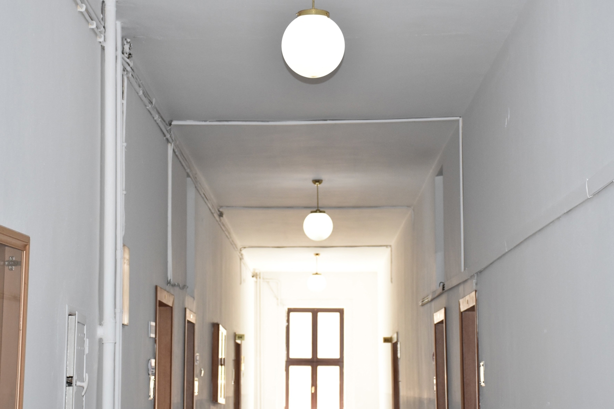 r-1