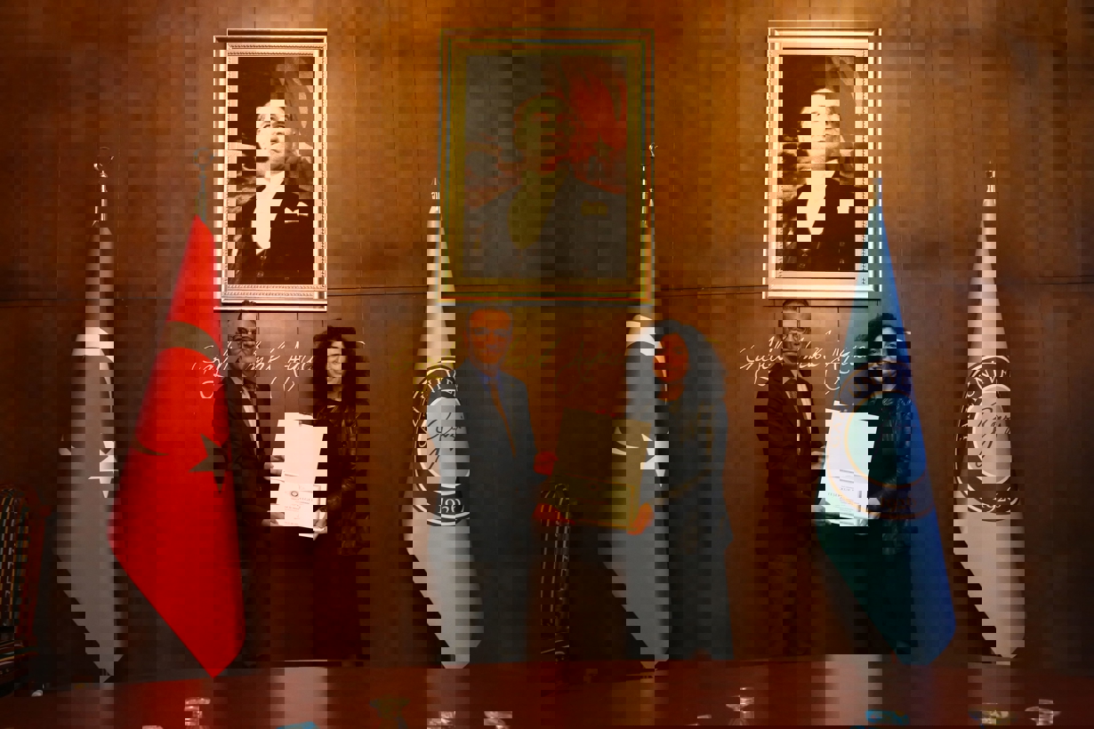 Teşekkür belgesi takdimi 1-5