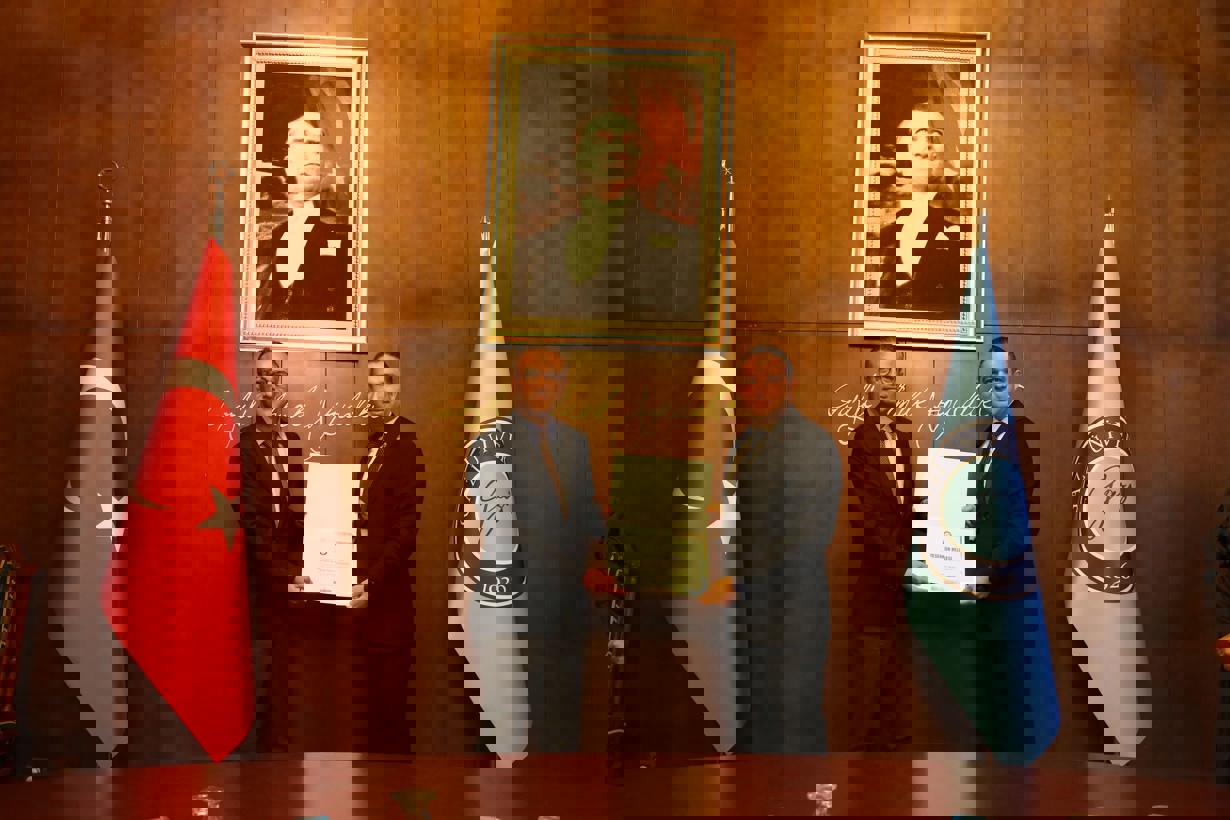 Teşekkür belgesi takdimi 1-7