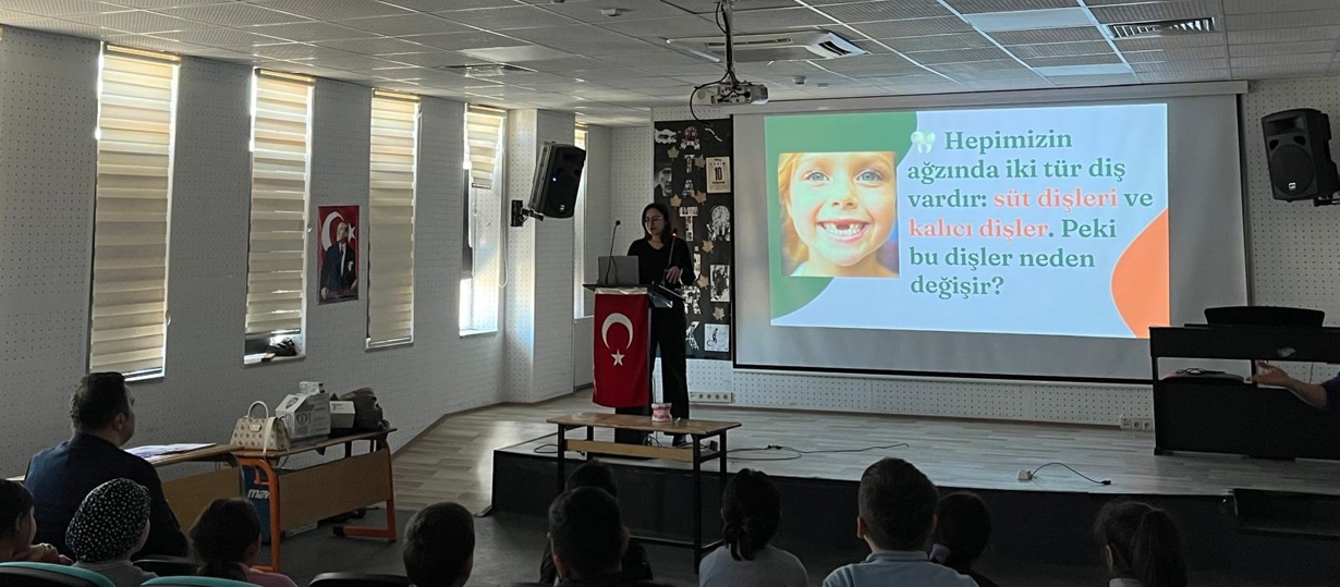 Enstitümüz Tarafından "Sağlıklı Nesiller İçin Sağlıklı Gülüşler: Sosyal Sorumluluk Projesi" Gerçekleştirildi-1