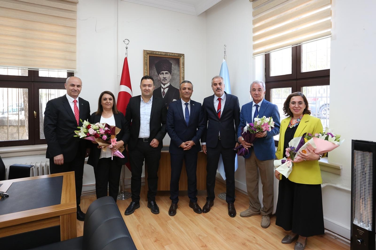 Enstitümüzde Devir Teslim Töreni Yapıldı 2025-1