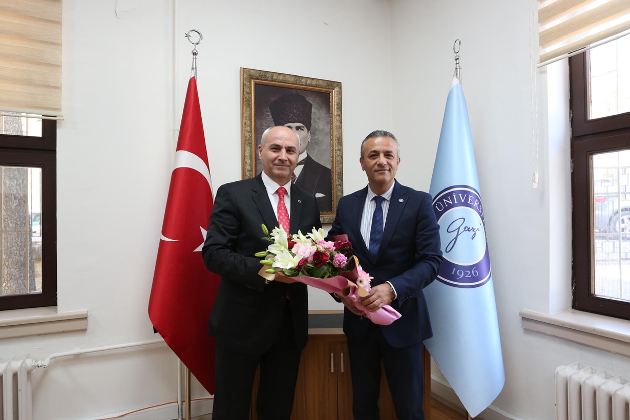 Enstitümüzde Devir Teslim Töreni Yapıldı 2025-1