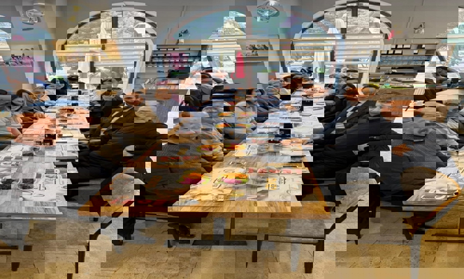 Akademik ve İdari Personelin Katılımıyla Enstitü Yemek Organizasyonu