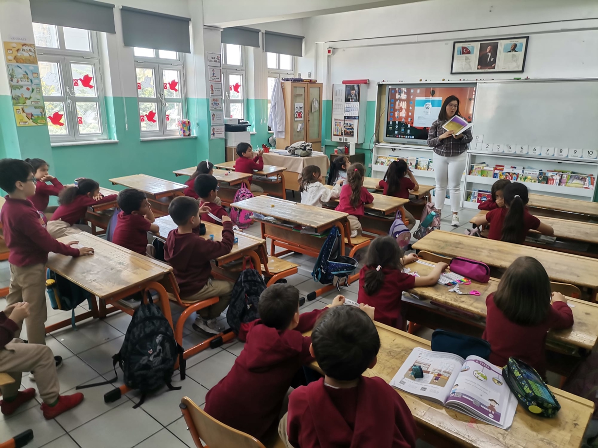 Sosyal Sorumluluk Projesi Kapsamında Etkileşimli Kitap Okuma Etkinliği Gerçekleştiridi-1