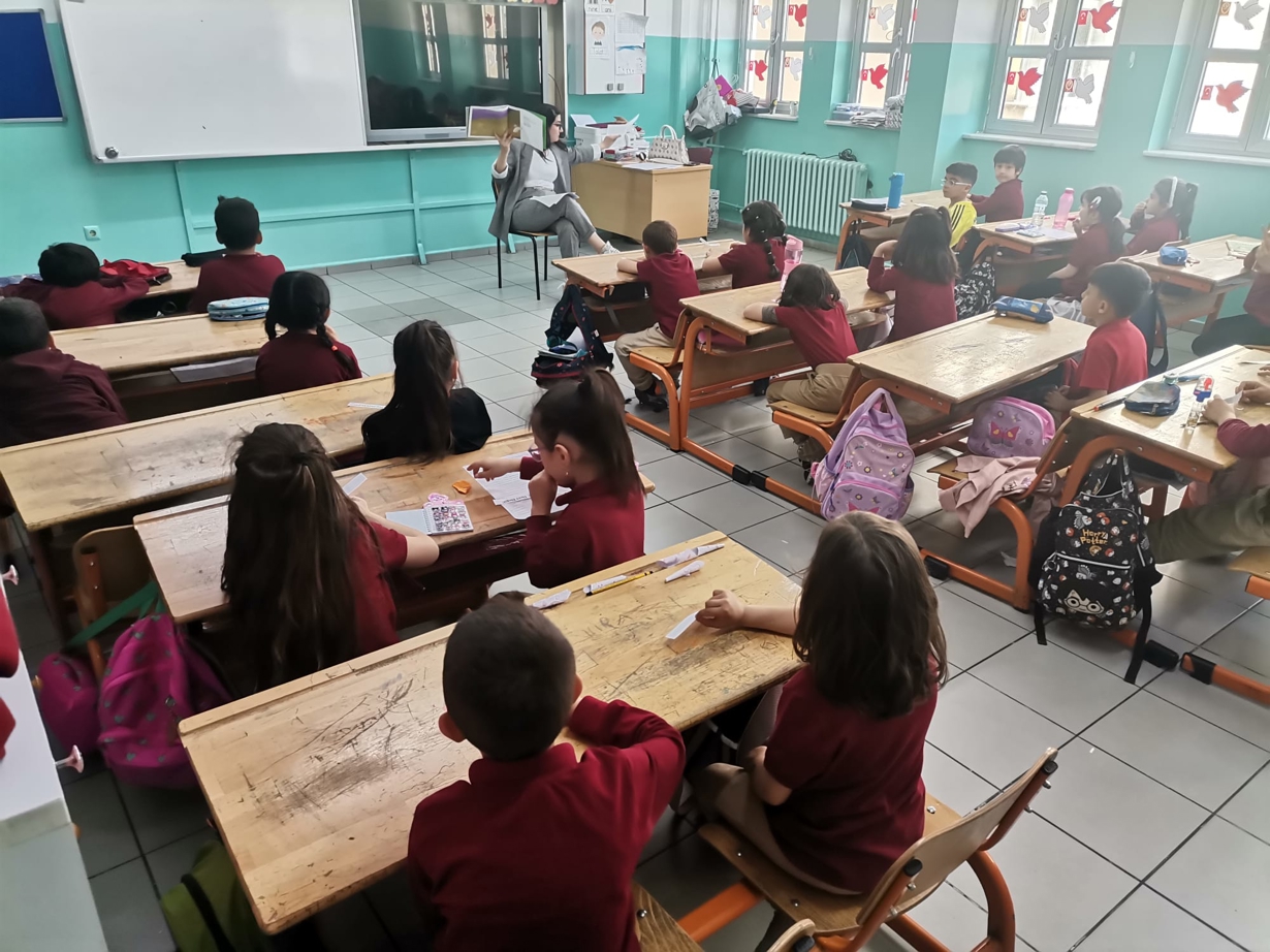 Sosyal Sorumluluk Projesi Kapsamında Etkileşimli Kitap Okuma Etkinliği Gerçekleştiridi-1